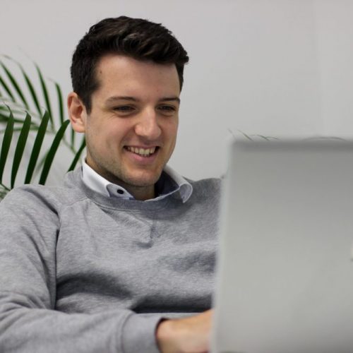 Mitarbeiter Arbeitet